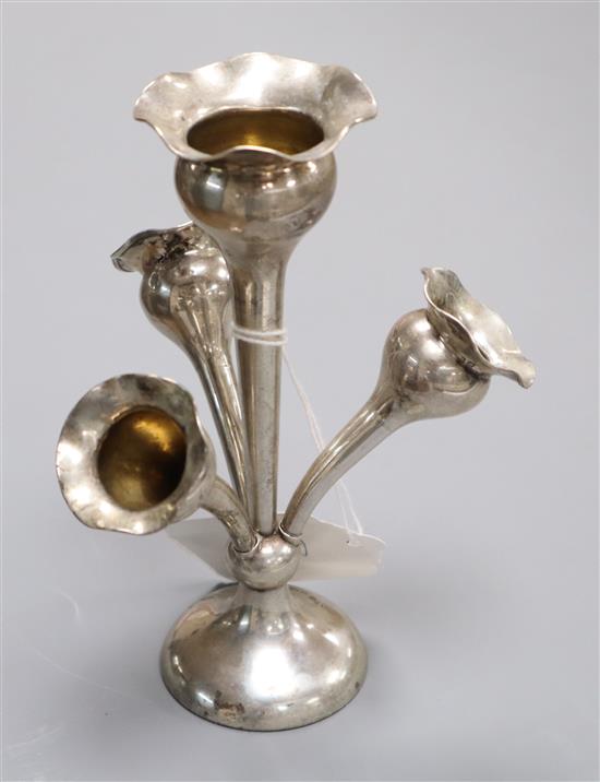 A George V silver small centrepiece, with four trumpet receivers, Birmingham, 1913, 15cm.